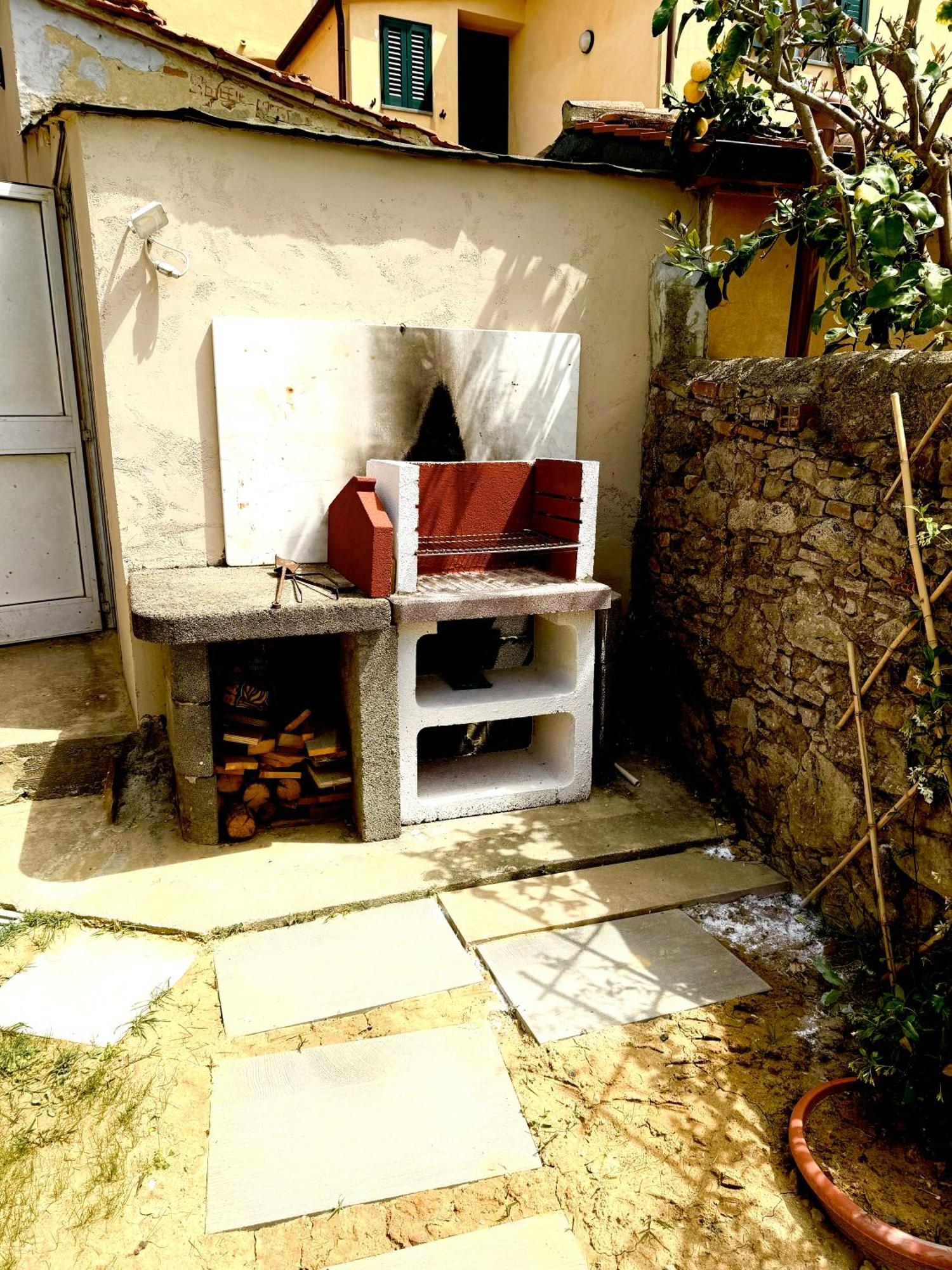 Vila Ciliegia Di Lari - Attico Exteriér fotografie